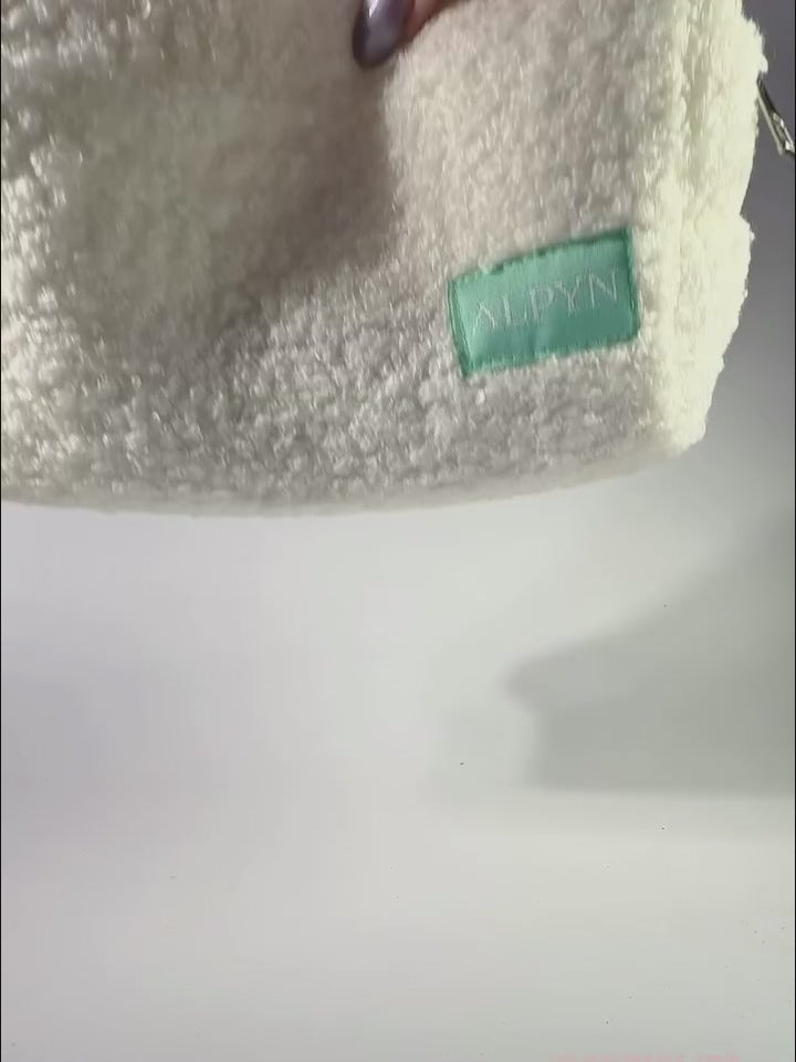 Load video: Alpyn Makeup Bag